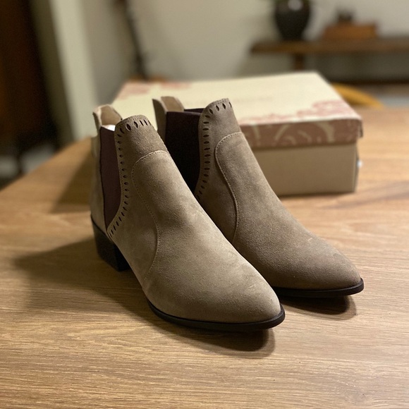 New w/box Klub Nico Zafira Chelsea boot Taupe - Picture 5 of 6